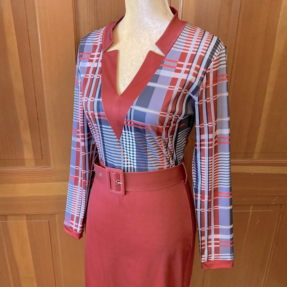 NWT, Lavishly Paris Belted Designer Dress. - Picture 10 of 16